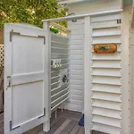 Mango Hideaway Eyebrow House