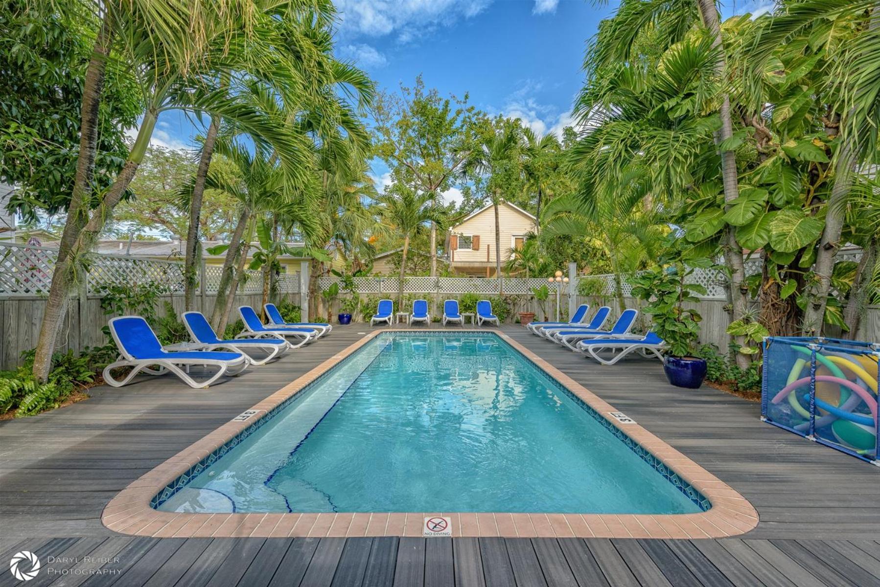 Apartment Mango Hideaway Eyebrow House Key West